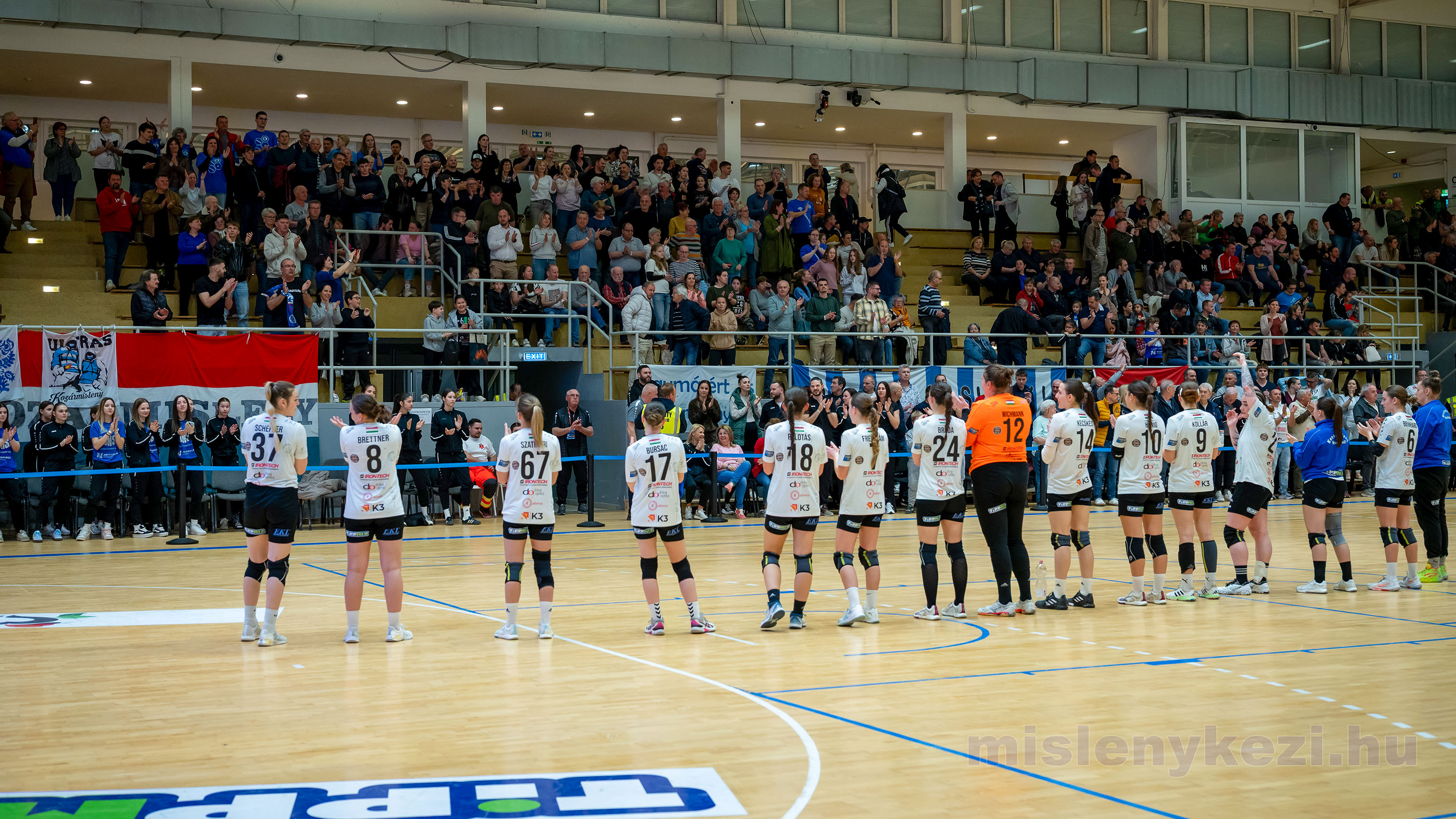 Érkeznek a világsztárok