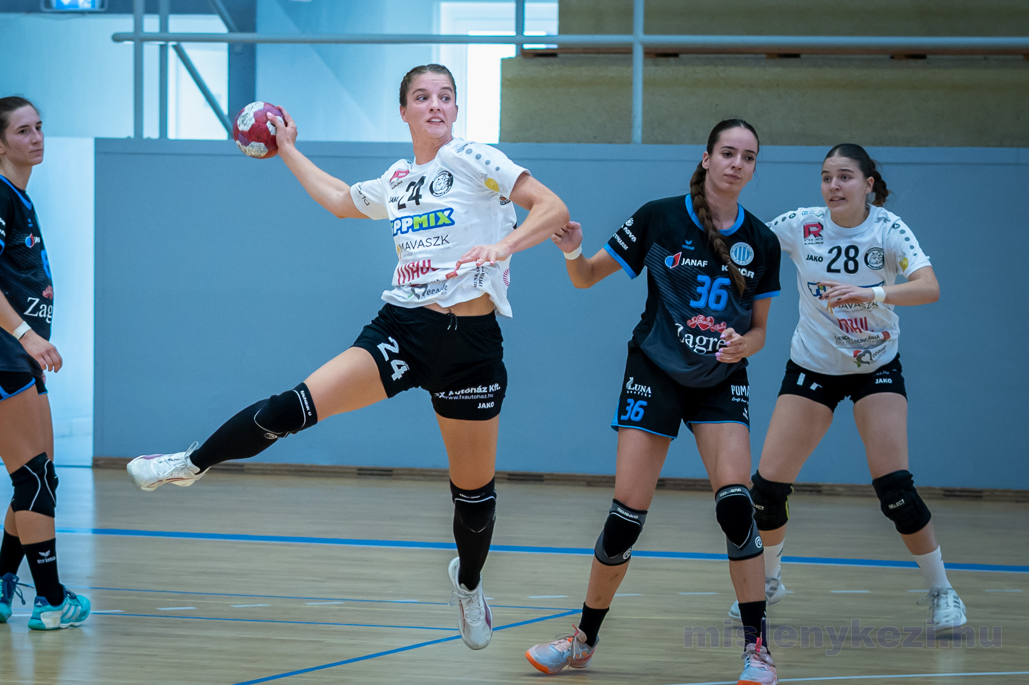 Indul a pontvadászat